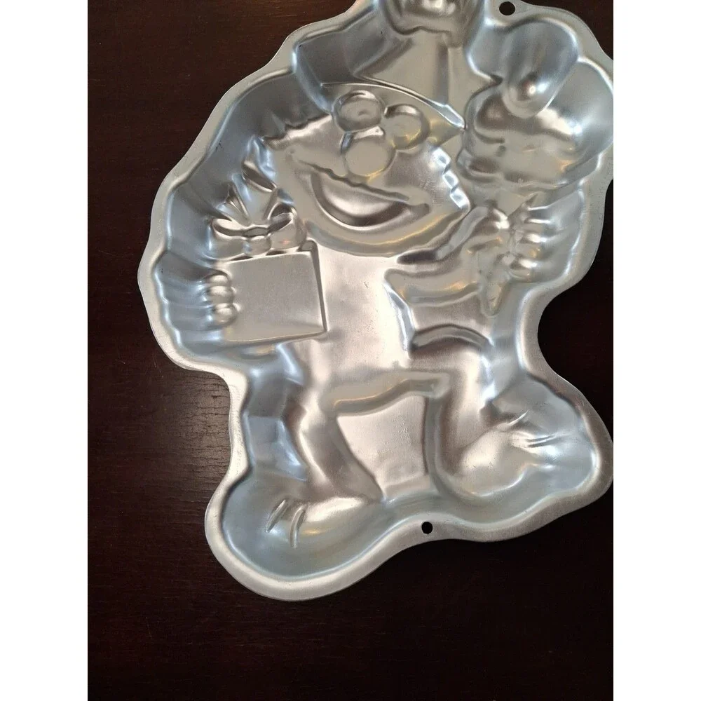 Wilton 1996 Sesame Street Elmo Cake Pan 2105-4298 Vintage Birthday